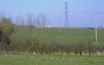 Due to solar PV and wind capacity distributed across large areas and multiple locations, expanding the grid would allow renewable energy projects to connect and deliver power in the needed quantities. Image: Roger Cornfoot / Wikimedia Commons.