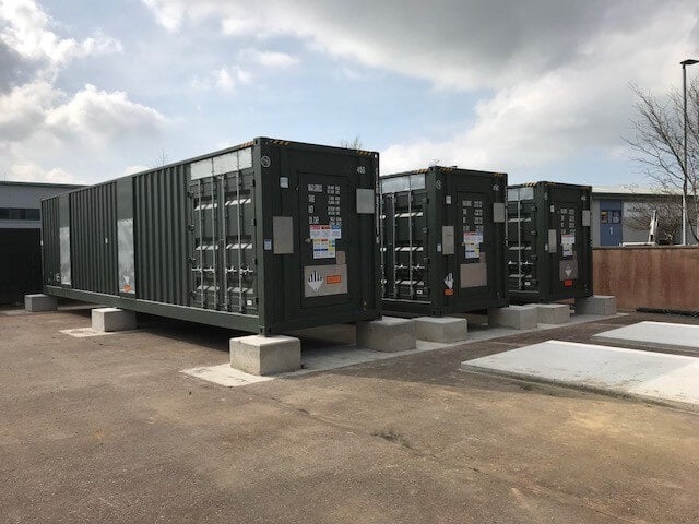 several BESS units lined up